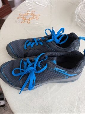 Merrell Men's Athletic Shoes in Black with Bright Blue Accents